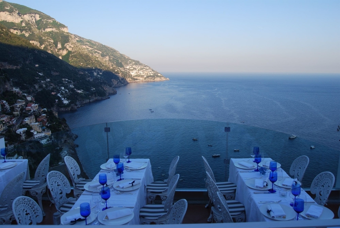 Imagen de los exteriores del Hotel Villa Franca, Montepertuso. Foto 11