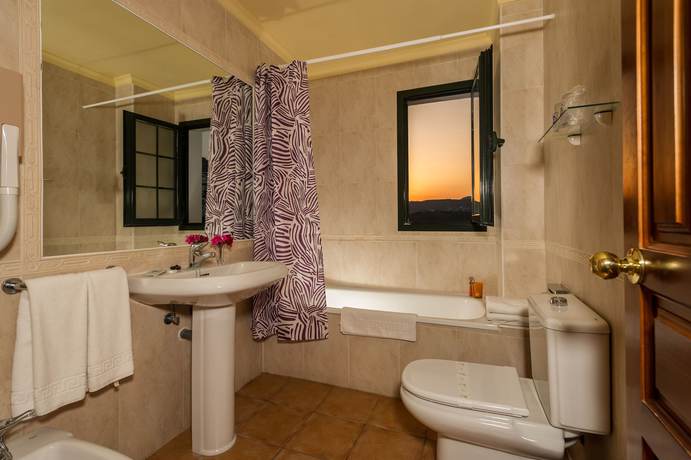 Imagen de la habitación del Hotel Villa Frigiliana. Foto 3