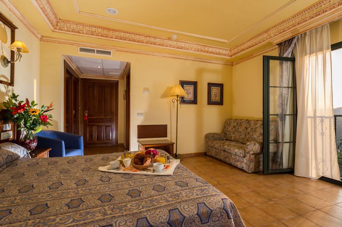 Imagen de la habitación del Hotel Villa Frigiliana. Foto 9
