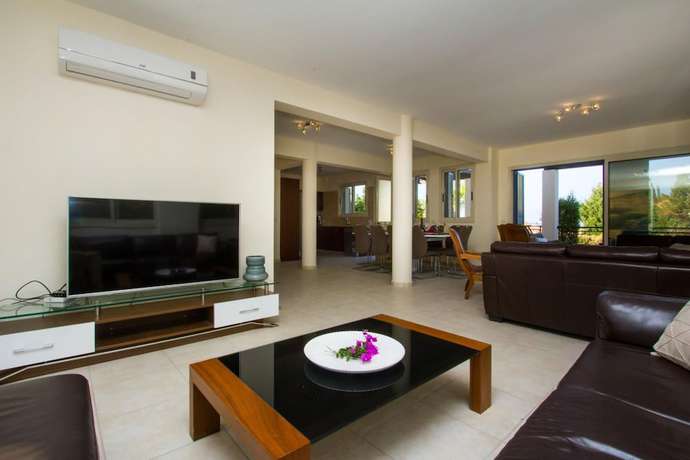 Imagen de la habitación del Hotel Villa Galina in Neo Chorio. Foto 17