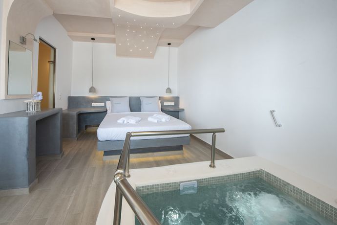 Imagen de la habitación del Hotel Villa Galinia. Foto 19