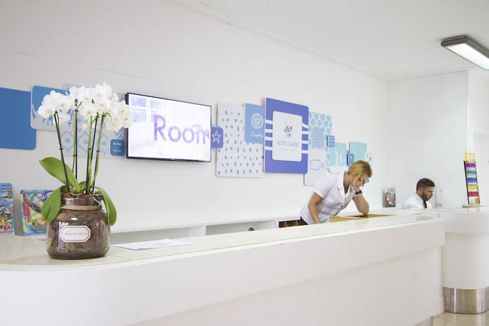 Imagen de los interiores del Hotel Villa Garbi. Foto 9