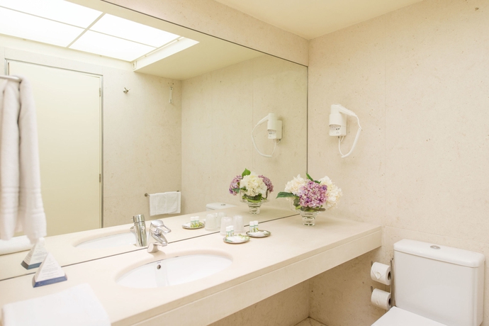 Imagen de la habitación del Hotel Villa Garden Braga. Foto 6