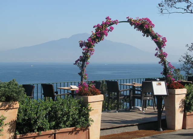 Imagen de los exteriores del Hotel Villa Garden, Sorrento. Foto 9