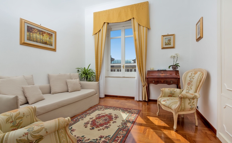Imagen de los interiores del Hotel Villa Garden, Sorrento. Foto 12