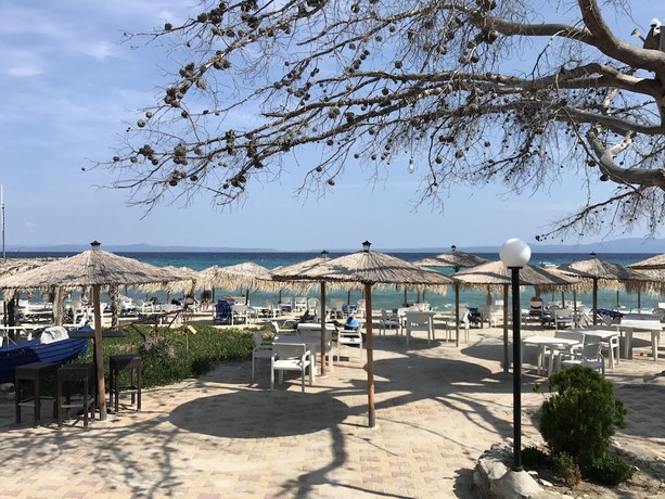 Imagen de los exteriores del Hotel Villa George. Foto 11