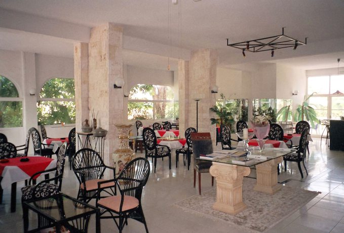 Imagen de los interiores del Hotel Villa George. Foto 17