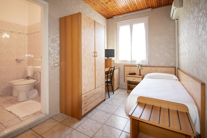 Imagen de la habitación del Hotel Villa Giada. Foto 15