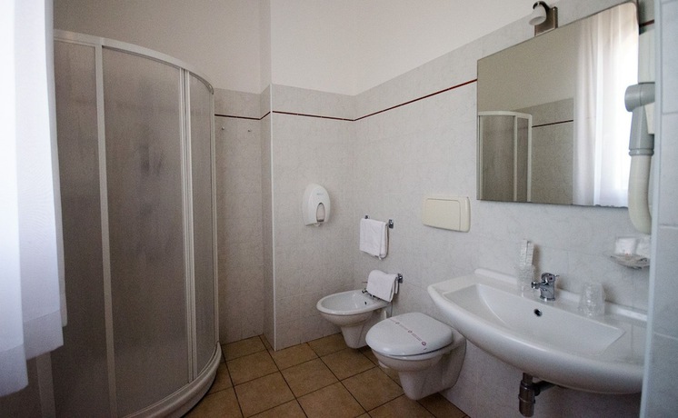 Imagen de la habitación del Hotel Villa Giatra. Foto 3