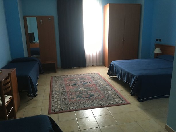 Imagen de la habitación del Hotel Villa Giatra. Foto 5