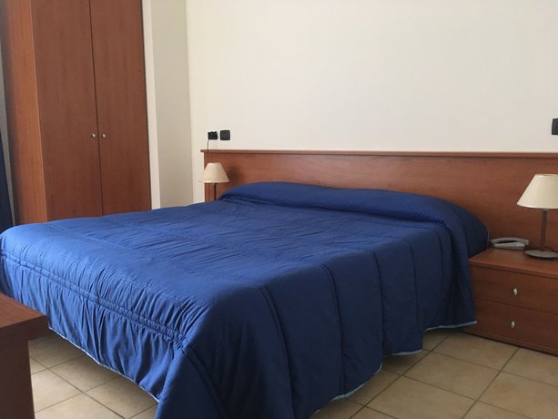 Imagen de la habitación del Hotel Villa Giatra. Foto 7