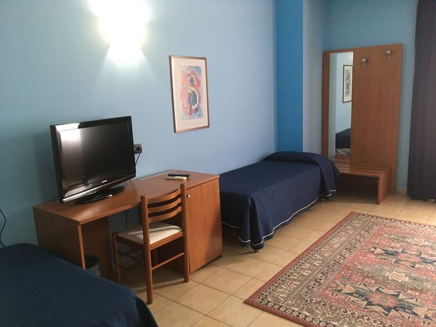 Imagen de la habitación del Hotel Villa Giatra. Foto 12