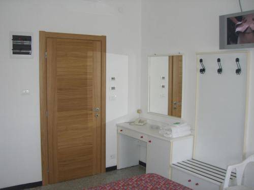 Imagen de la habitación del Hotel Villa Ginevra. Foto 4