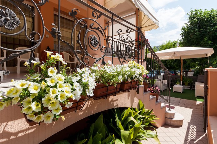 Imagen general del Hotel Villa Gioiosa, Rimini. Foto 4
