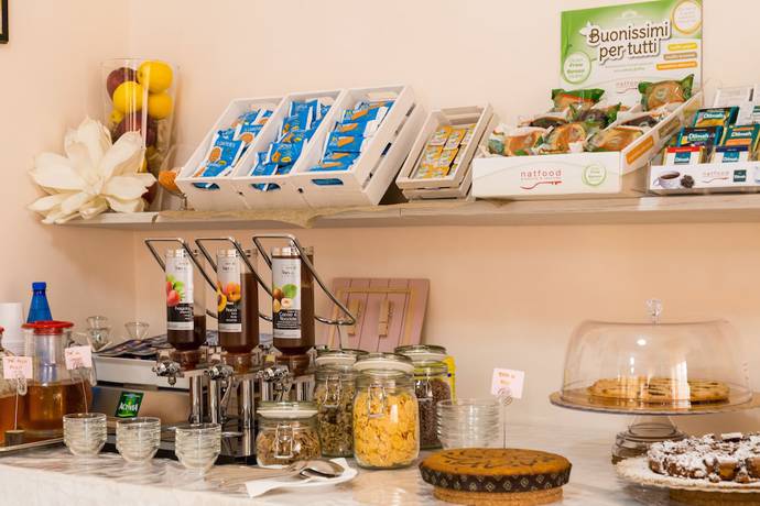 Imagen del bar/restaurante del Hotel Villa Gioiosa, Rimini. Foto 8