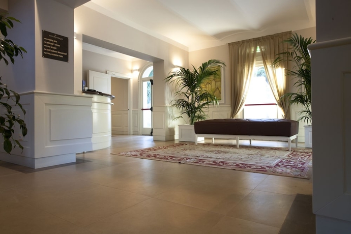 Imagen de los interiores del Hotel Villa Giorgia Albergo In Collin. Foto 16