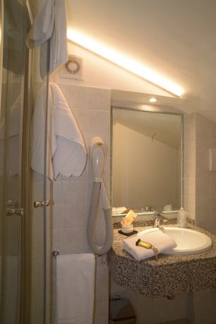 Imagen de la habitación del Hotel Villa Giulia, Aeropuerto de Roma-Ciampino. Foto 15