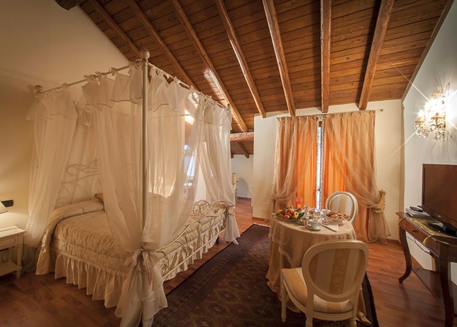 Imagen de la habitación del Hotel Villa Giulia, Valmadrera. Foto 6