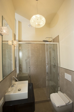 Imagen de la habitación del Hotel Villa Giulia, Valmadrera. Foto 17