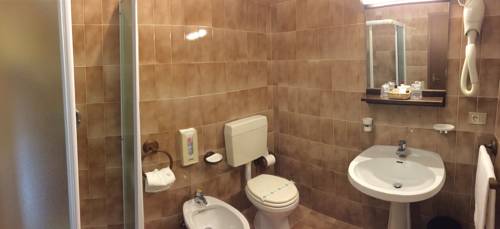 Imagen de la habitación del Hotel Villa Giuliana. Foto 13