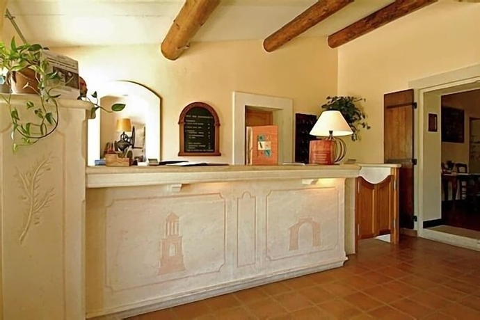 Imagen de los interiores del Hotel Villa Glanum. Foto 19