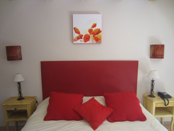 Imagen de la habitación del Hotel Villa Glanum. Foto 13