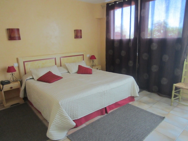 Imagen de la habitación del Hotel Villa Glanum. Foto 14