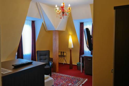 Imagen de la habitación del Hotel Villa Glas. Foto 7