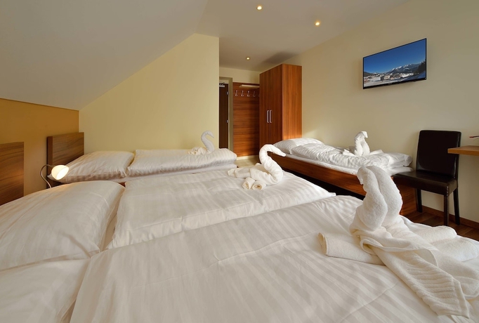Imagen de la habitación del Hotel Villa Gloria, Donovaly. Foto 18