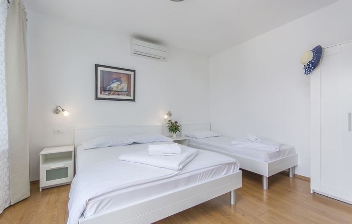 Imagen de la habitación del Hotel Villa Gloria, Porec. Foto 6