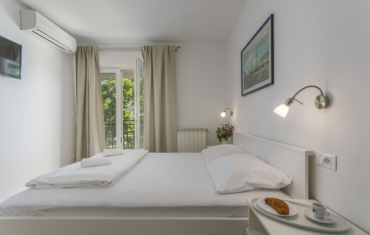 Imagen de la habitación del Hotel Villa Gloria, Porec. Foto 9
