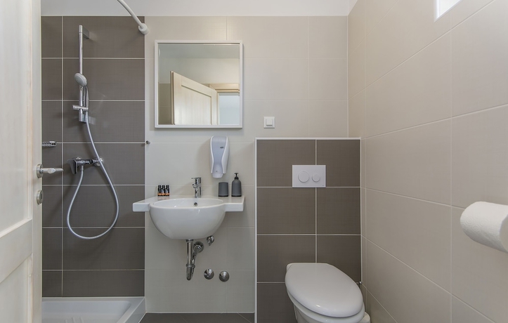 Imagen de la habitación del Hotel Villa Gloria, Porec. Foto 16