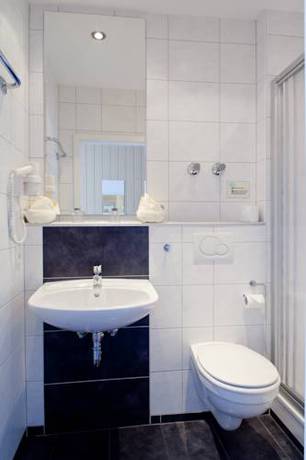 Imagen de la habitación del Hotel Villa Goldbach. Foto 3