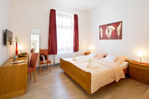 Imagen de la habitación del Hotel Villa Goldbach. Foto 13