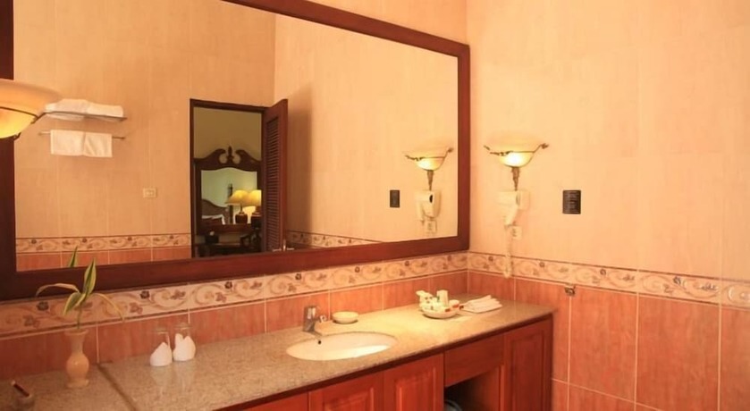 Imagen general del Hotel Villa Grand Artos. Foto 12