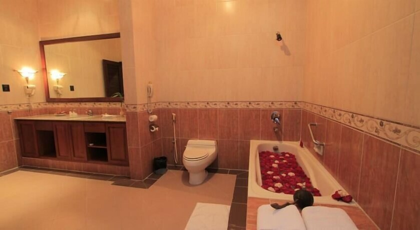 Imagen de la habitación del Hotel Villa Grand Artos. Foto 26