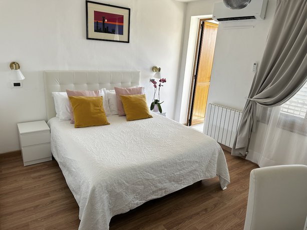 Imagen de la habitación del Hotel Villa Greta Rooms and Suites. Foto 3