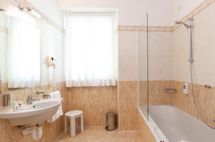 Imagen de la habitación del Hotel Villa Hadeel. Foto 6