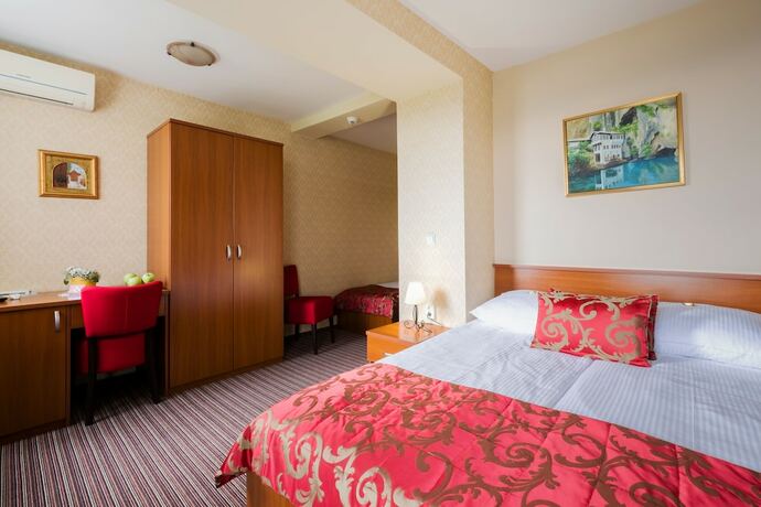 Imagen de la habitación del Hotel Villa Harmony Sarajevo. Foto 15