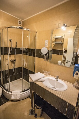 Imagen de la habitación del Hotel Villa Harmony Sarajevo. Foto 23