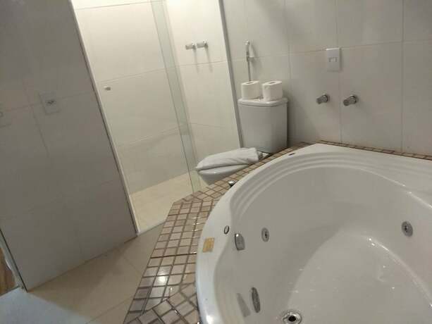Imagen de la habitación del Hotel Villa Hegus. Foto 16