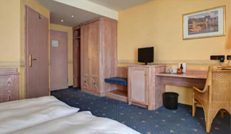 Imagen de la habitación del Hotel Villa Heine. Foto 4