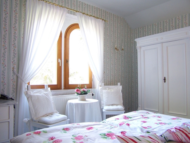 Imagen de la habitación del Hotel Villa Herzog. Foto 4
