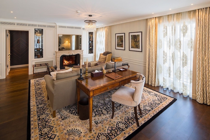 Imagen de la habitación del Hotel Villa Honegg. Foto 18