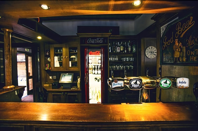 Imagen del bar/restaurante del Hotel Villa Hubertus. Foto 5