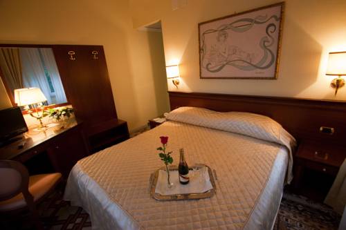 Imagen de la habitación del Hotel Villa Ida. Foto 3