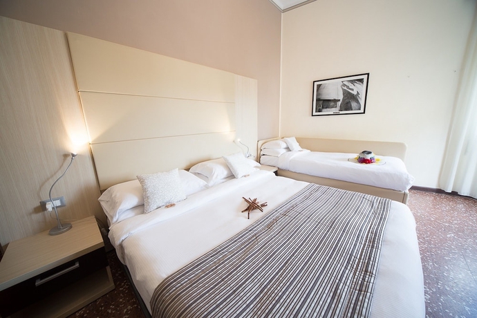 Imagen de la habitación del Hotel Villa Igea, Diano Marina. Foto 5