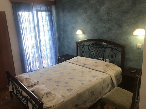 Imagen de la habitación del Hotel Villa Ilios, Old Port Fira. Foto 6