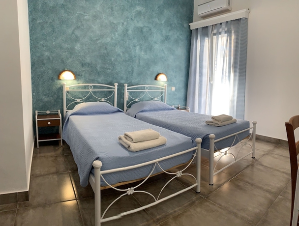 Imagen de la habitación del Hotel Villa Ilios, Old Port Fira. Foto 10
