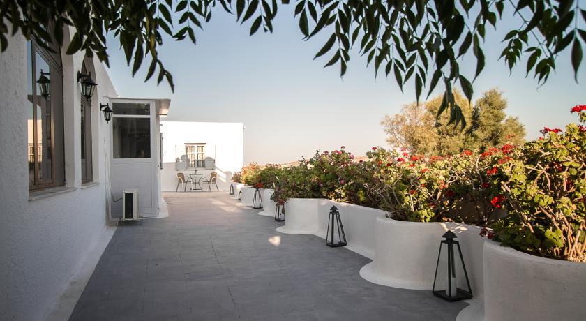 Imagen general del Hotel Villa Iliovasilema Santorini. Foto 4